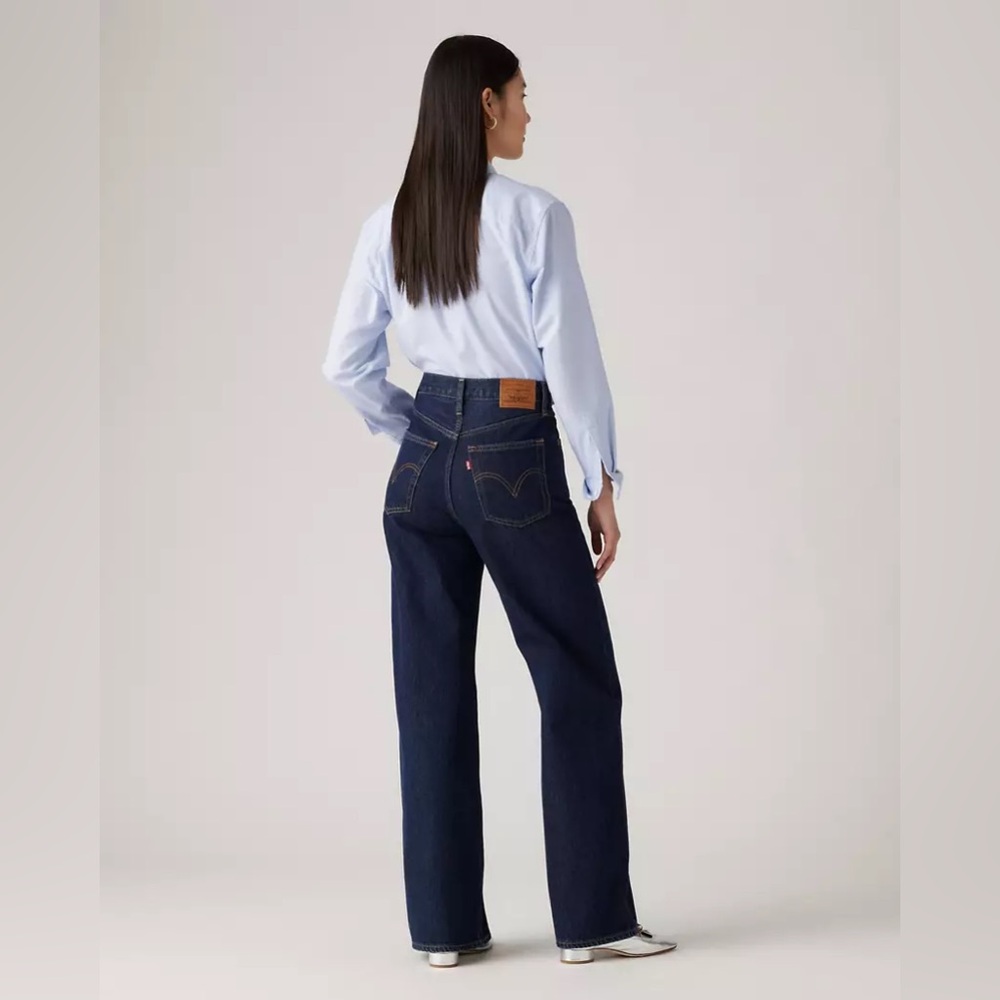 Levi's Women's ribcage wide leg Jean